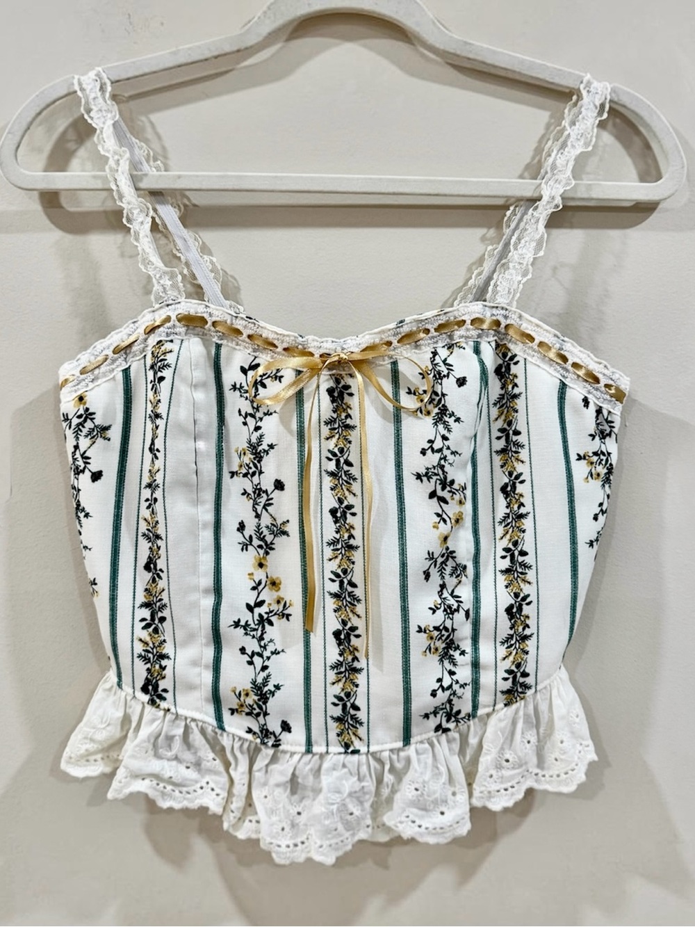 Floral Lace Ribbon Crop Top Eyelet Ruffle Coquette Cottagecore Size M